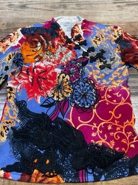 Alberto Makali Floral Embellished Velvet Top - Multi